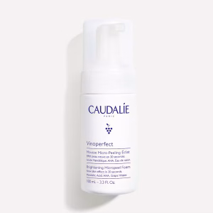 Mousse Micro-Peeling Éclat à l'Acide Mandélique (AHA)